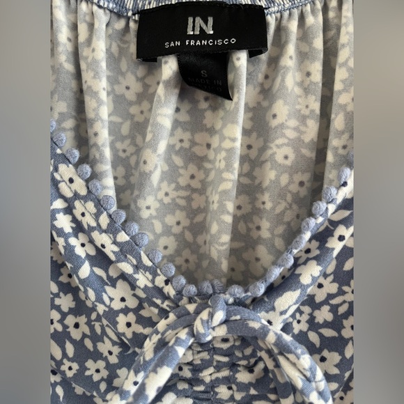 Hostess Pick 💥🥳 I.N. San Francisco Blue Floral Top - Picture 9 of 9